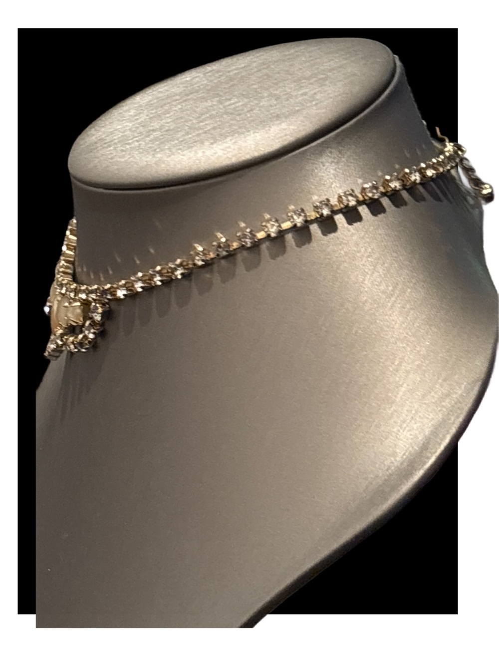 Vintage LISNER Crystal and Pearl Necklace - Ivory and Gold Tones - Picture 12 of 15